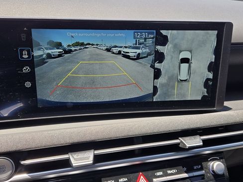 Used 2025 Hyundai Tucson Limited FWD image 20