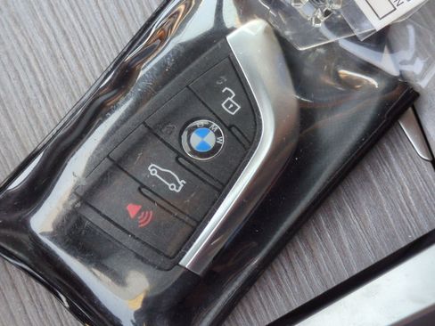 Used 2025 BMW i4 xDrive40i AWD/4WD image 34