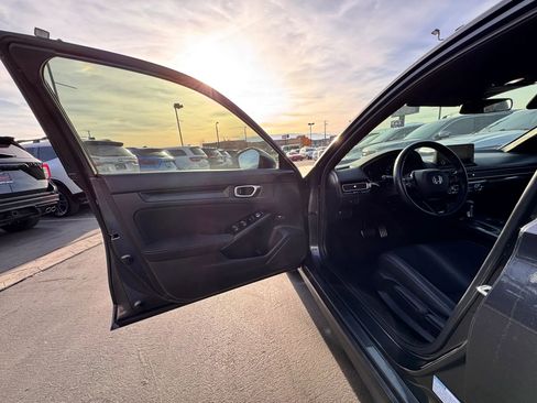 Used 2025 Honda Civic FWD Hybrid Sedan image 10