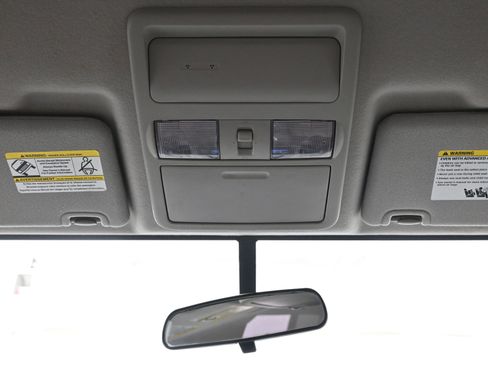 Used 2020 Nissan Frontier SV image 27