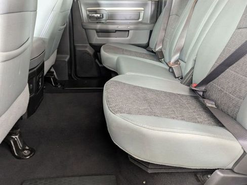 Used 2018 RAM 1500 Big Horn AWD/4WD image 24