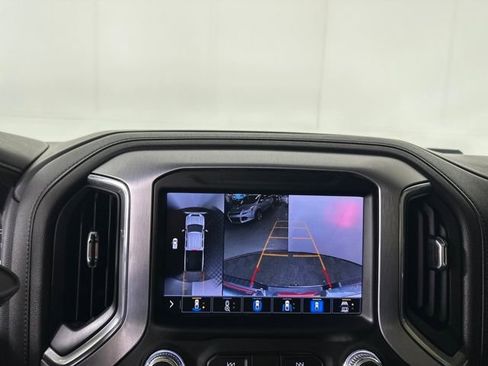 Used 2023 GMC Sierra 2500 SLT w/ SLT Premium Package image 21