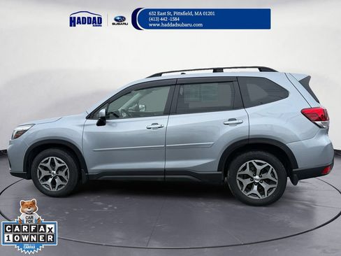Used 2020 Subaru Forester Premium AWD/4WD image 2