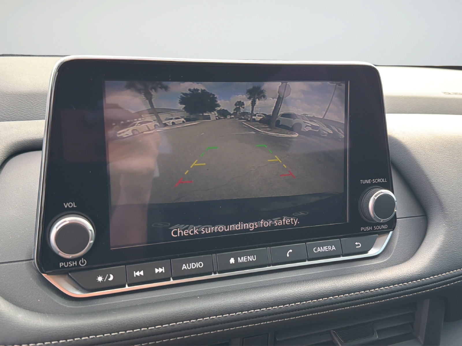 Certified 2025 Nissan Rogue S FWD image 25