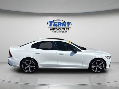 Used 2024 Volvo S60 B5 Core AWD/4WD image 1