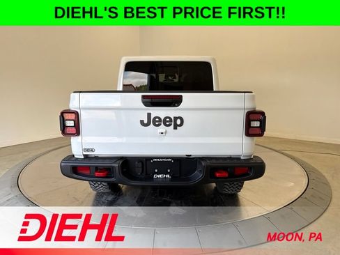 New 2026 Jeep Gladiator Rubicon w/ Steel Power Dome Hood Package AWD/4WD image 6