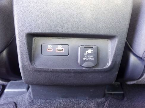 Used 2023 Nissan Frontier SV w/ Technology Package image 30