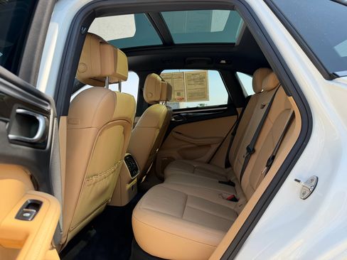 Used 2018 Porsche Macan S AWD/4WD image 18