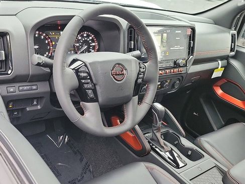 New 2025 Nissan Frontier PRO-4X w/ Pro Premium Package image 5