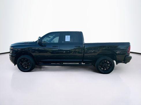 Used 2025 RAM 2500 Big Horn AWD/4WD image 4