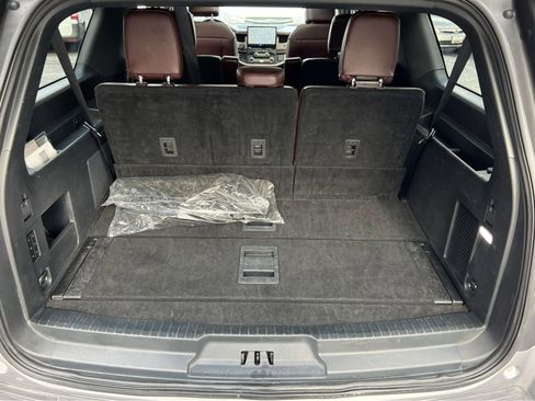 Used 2023 Ford Expedition Max Limited image 25