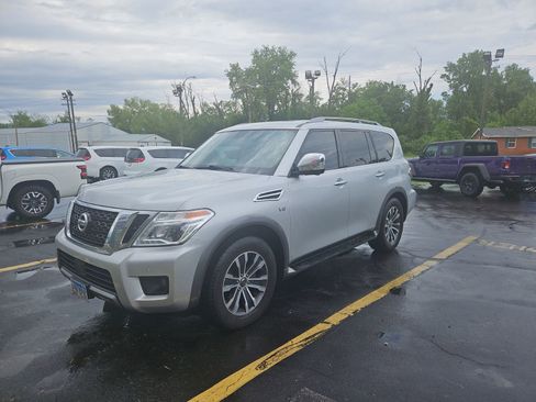 Used 2020 Nissan Armada SL w/ Premium Package AWD/4WD image 2