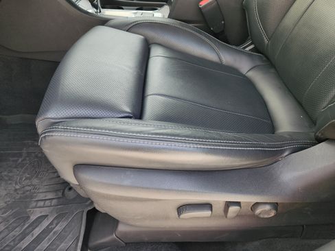 Used 2023 Subaru Ascent Touring AWD/4WD image 26