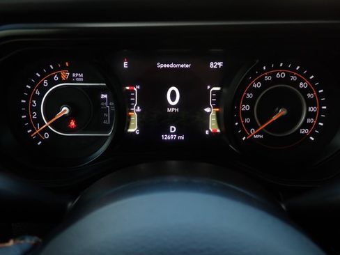 Used 2025 Jeep Gladiator Mojave AWD/4WD image 25