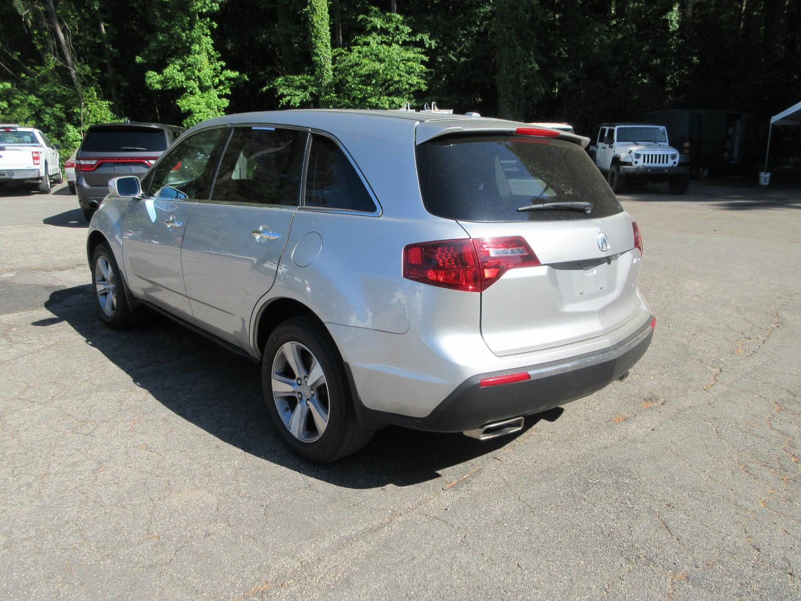 Used 2013 Acura MDX w/ Technology Package AWD/4WD image 3