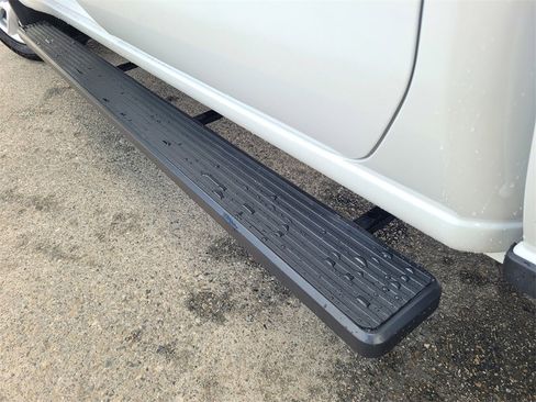 Used 2023 Chevrolet Silverado 1500 Custom image 23