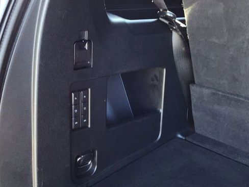 Certified 2021 Ford Expedition XLT image 9