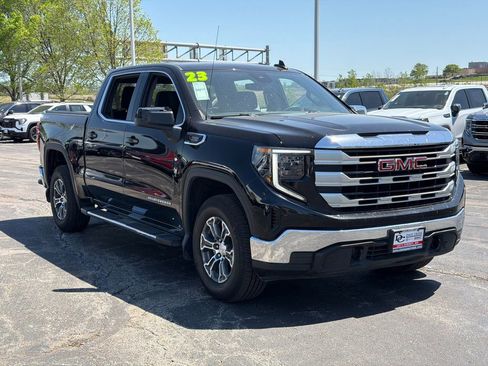 Used 2023 GMC Sierra 1500 SLE w/ LPO, GMC Protection Package AWD/4WD image 4