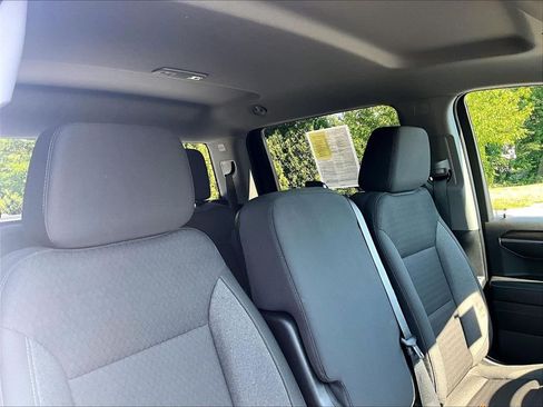 Used 2023 Chevrolet Silverado 1500 LT AWD/4WD image 22