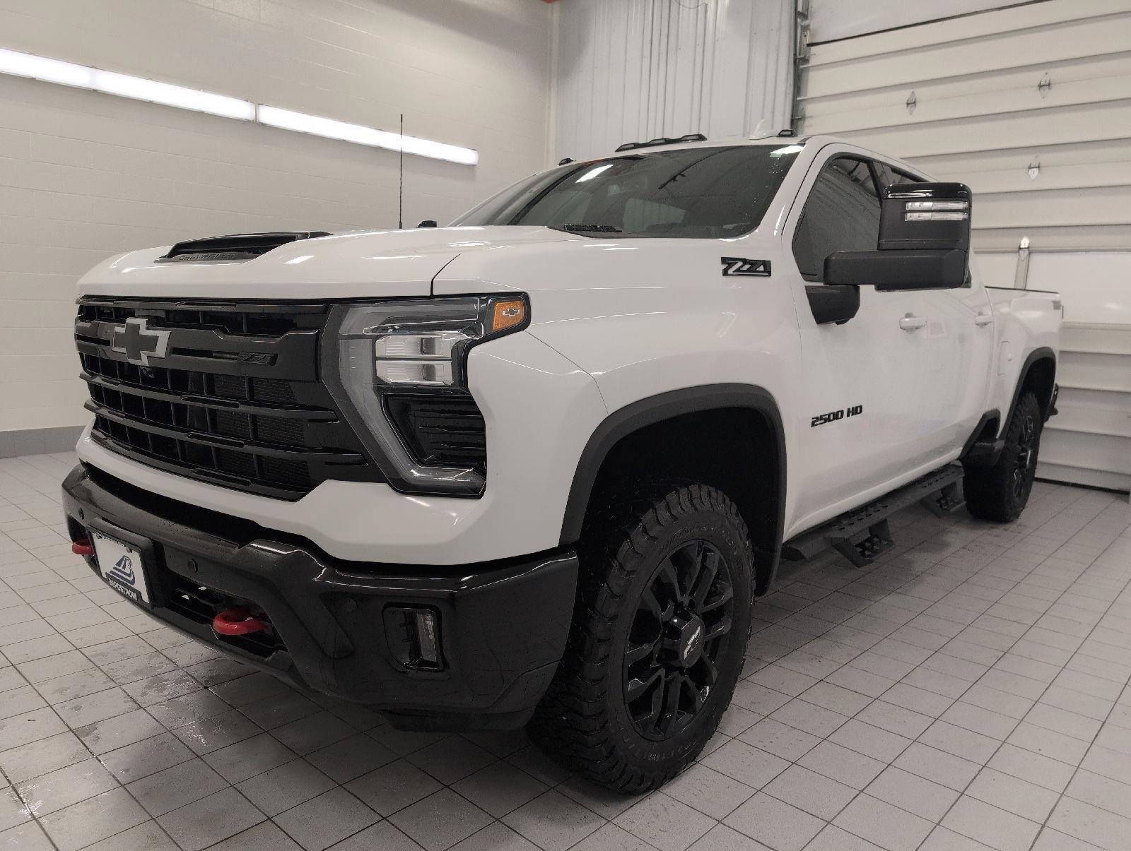 Certified 2025 Chevrolet Silverado 2500 LTZ w/ LTZ Plus Package AWD/4WD image 12