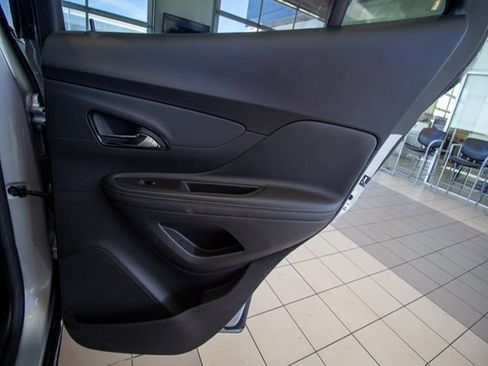 Used 2022 Buick Encore Preferred w/ Safety Package image 11