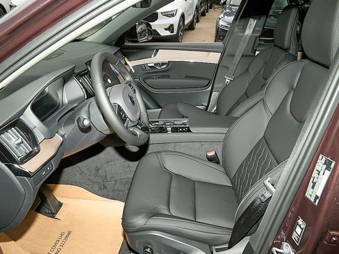 New 2026 Volvo XC90 T8 Plus w/ Protection Package AWD/4WD image 17
