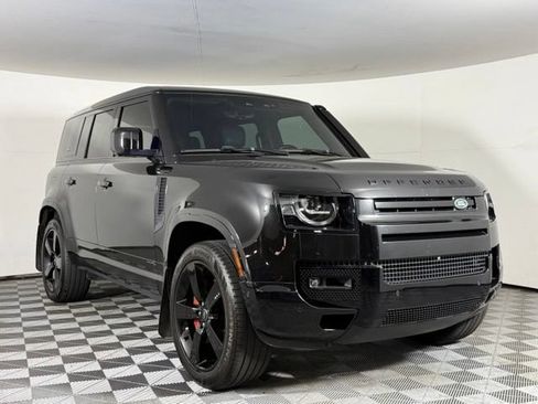 Used 2022 Land Rover Defender 110 X AWD/4WD image 10