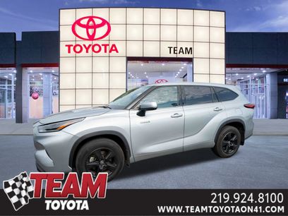 Used 2021 Toyota Highlander LE