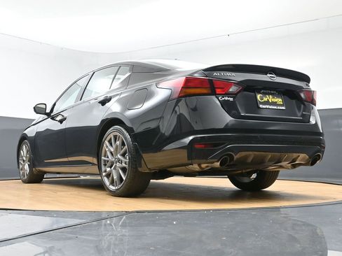 Used 2024 Nissan Altima 2.0 SR FWD image 50