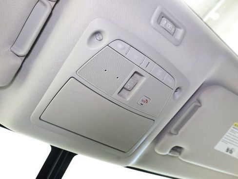 Used 2018 Nissan Pathfinder Platinum image 27