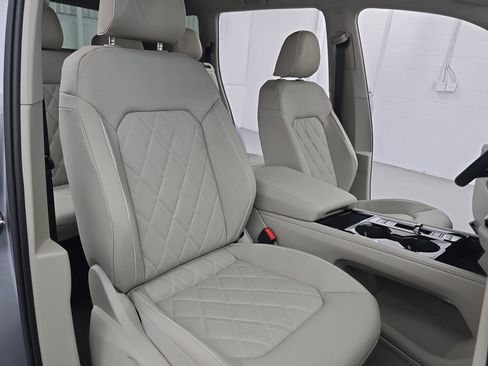New 2026 Volkswagen Atlas SEL Premium R-Line AWD/4WD image 10