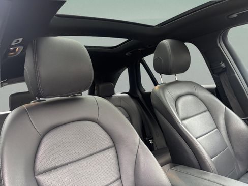 Used 2020 Mercedes-Benz GLC 300 image 20