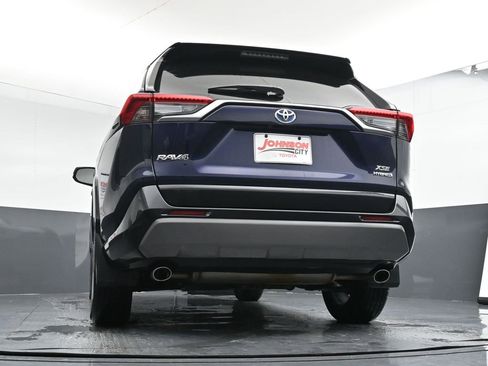 Used 2021 Toyota RAV4 XSE image 40