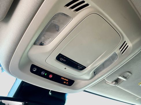 Used 2023 Buick Envision Essence AWD/4WD image 18