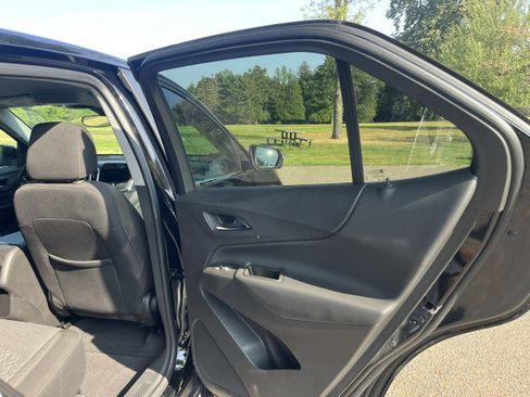 Used 2022 Chevrolet Equinox LT image 22