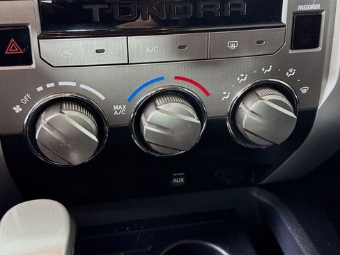 Used 2017 Toyota Tundra SR5 w/ SR5 Upgrade Package image 15