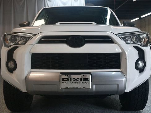 Used 2020 Toyota 4Runner TRD Off-Road Premium w/ Moonroof Package AWD/4WD image 13