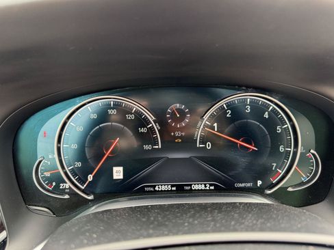 Used 2018 BMW 740i RWD image 13