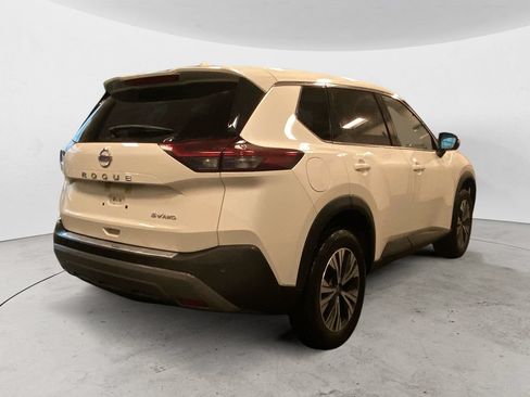 Used 2021 Nissan Rogue SV AWD/4WD image 6