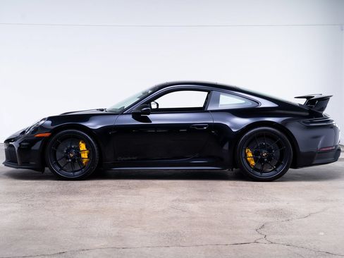 Used 2026 Porsche 911 Carrera GTS RWD image 9