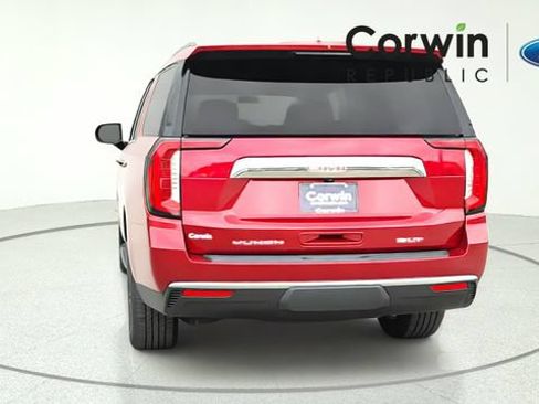 Used 2023 GMC Yukon XL SLT AWD/4WD image 7