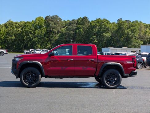 New 2026 Chevrolet Colorado Trail Boss AWD/4WD image 2