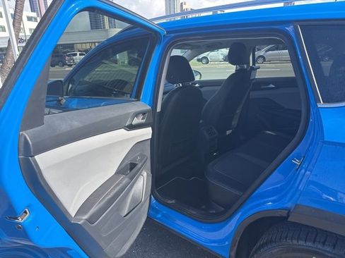 Used 2023 Volkswagen Taos SE image 8