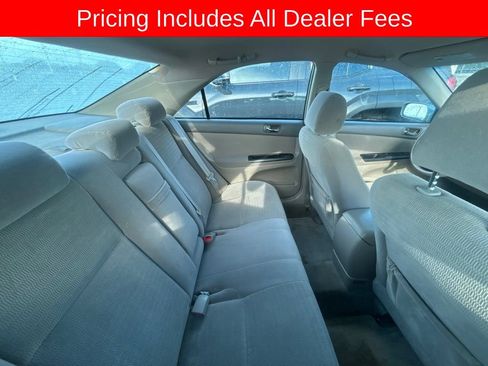Used 2005 Toyota Camry LE FWD image 4