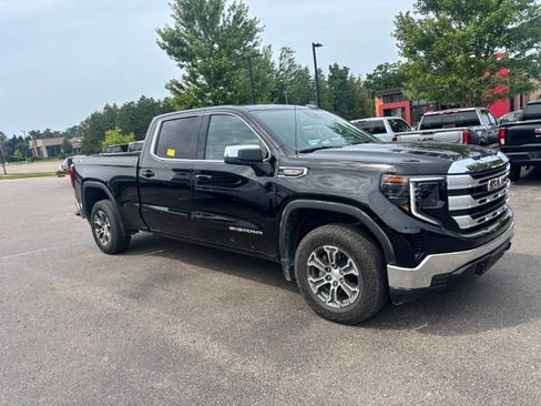 Used 2024 GMC Sierra 1500 SLE AWD/4WD image 4