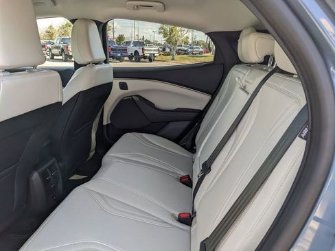 Used 2024 Ford Mustang Mach-E Premium image 21