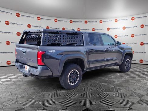 Used 2024 Toyota Tacoma TRD Off-Road AWD/4WD image 5