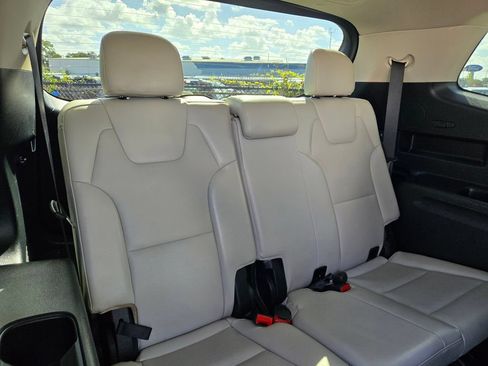Used 2022 Kia Telluride EX FWD image 55