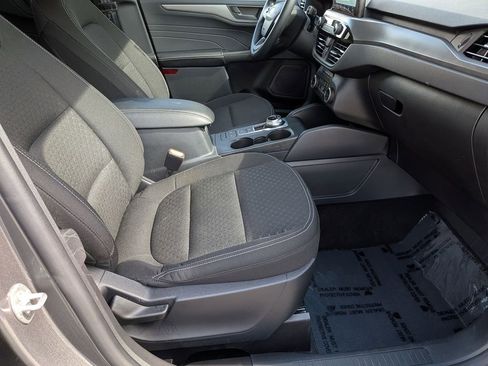 Used 2025 Ford Escape Active AWD/4WD image 28