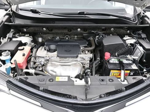 Used 2017 Toyota RAV4 LE FWD image 23